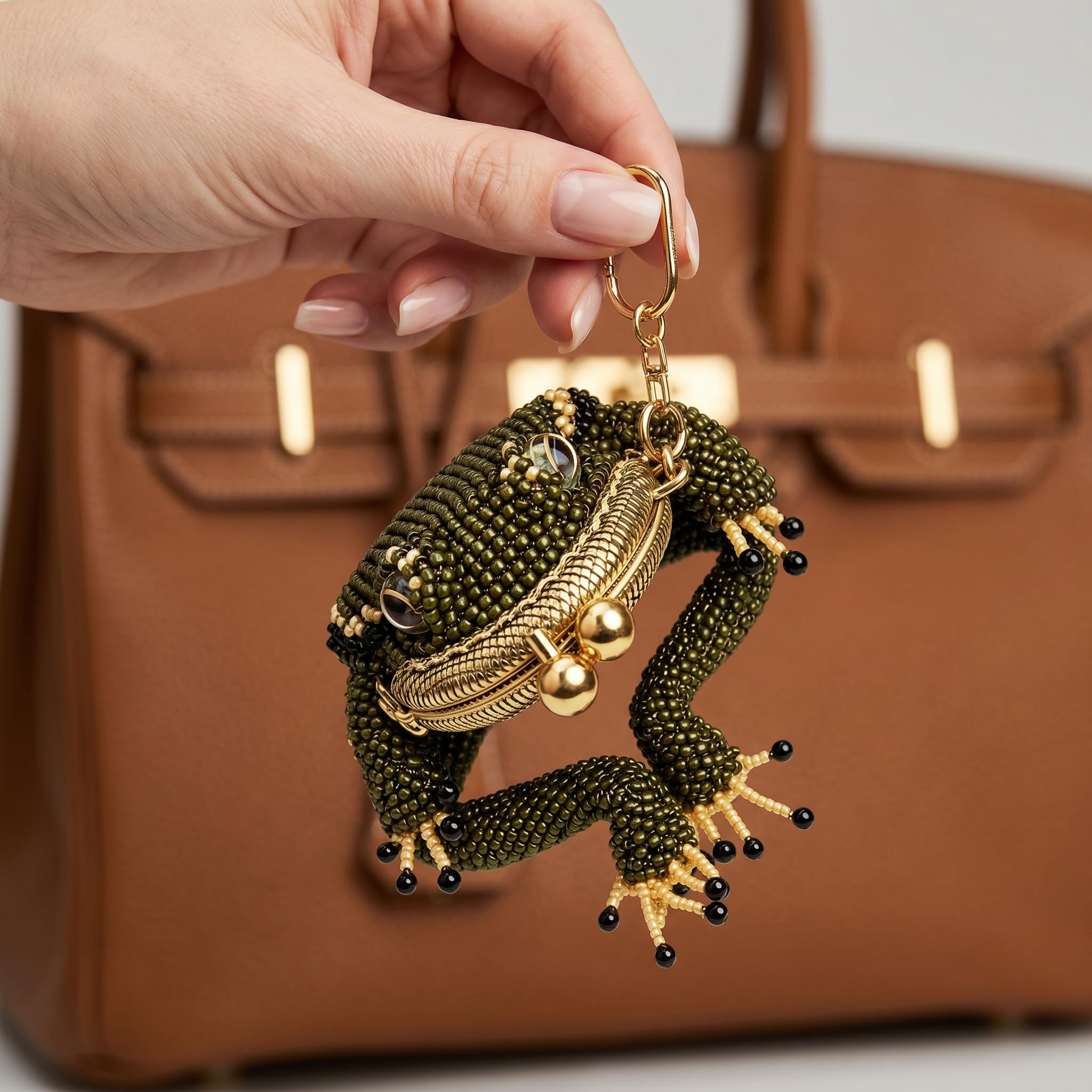 Beaded frog kiss-lock coin purse keychain